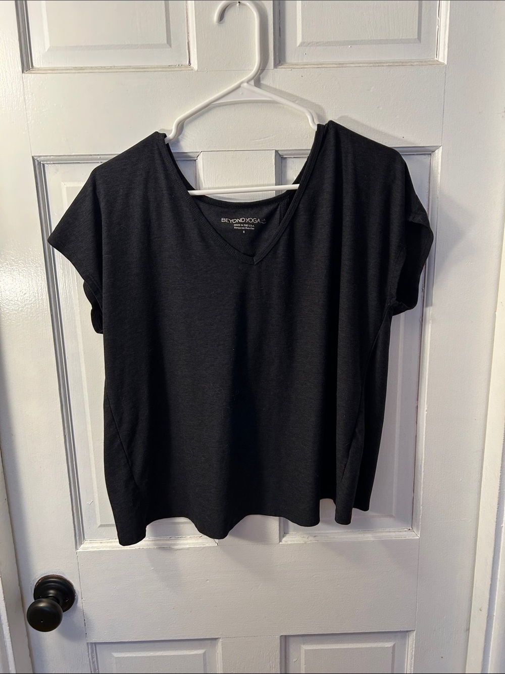 Beyond Yoga Black Spacedye Short Sleeve Relaxed Tee with Open Back